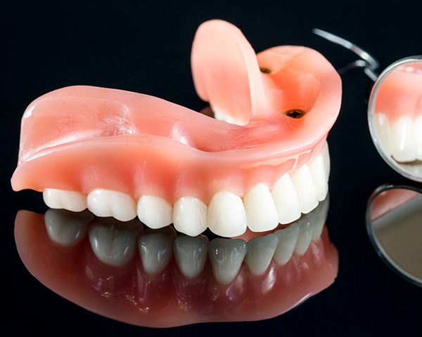 入れ歯にはどんな種類がありますか？